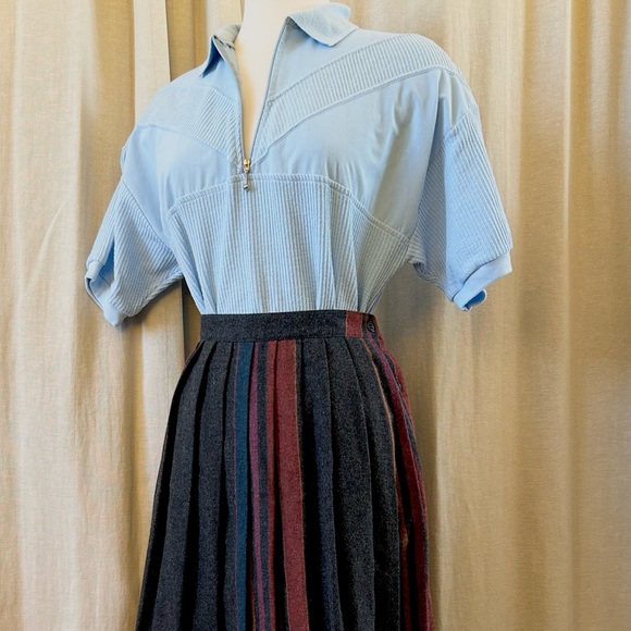 Light Blue Half-Zip Polo – Ribbed Cotton with Chevron Stripes - Picture 1 of 5